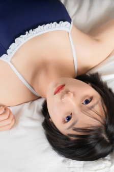 男生被扒裤子摸鸡视频